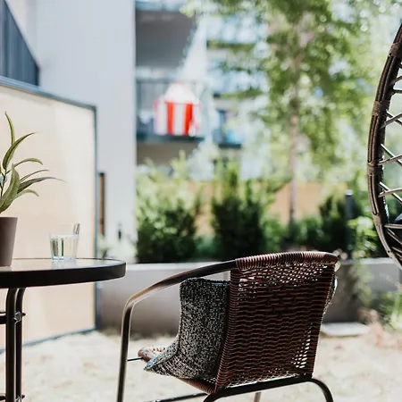 Domus Aurea — Garden, Balcony & Free Parking *