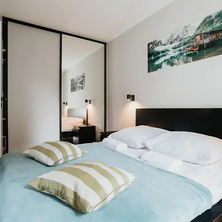 Domus Aurea — Garden, Balcony & Free Parking *