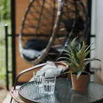 Domus Aurea Free Parking Garden Balcony Апартаменты Краков