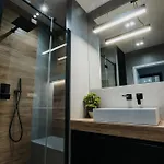 Апартаменты Domus Aurea Free Parking Garden Balcony *